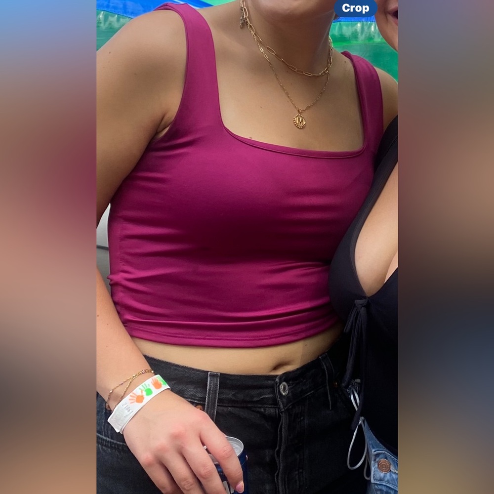 Live in the Moment Magenta tank top